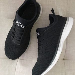 APL Techloom Shoes